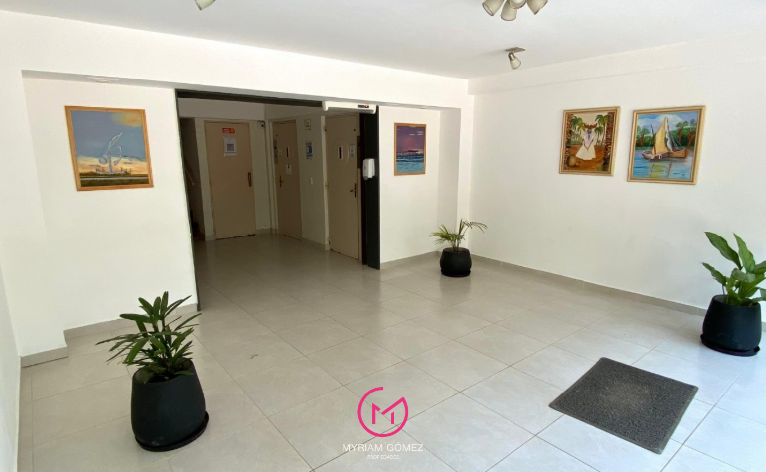 Departamento 2 Ambientes en pleno centro de Pinamar - Edificio Del Sol