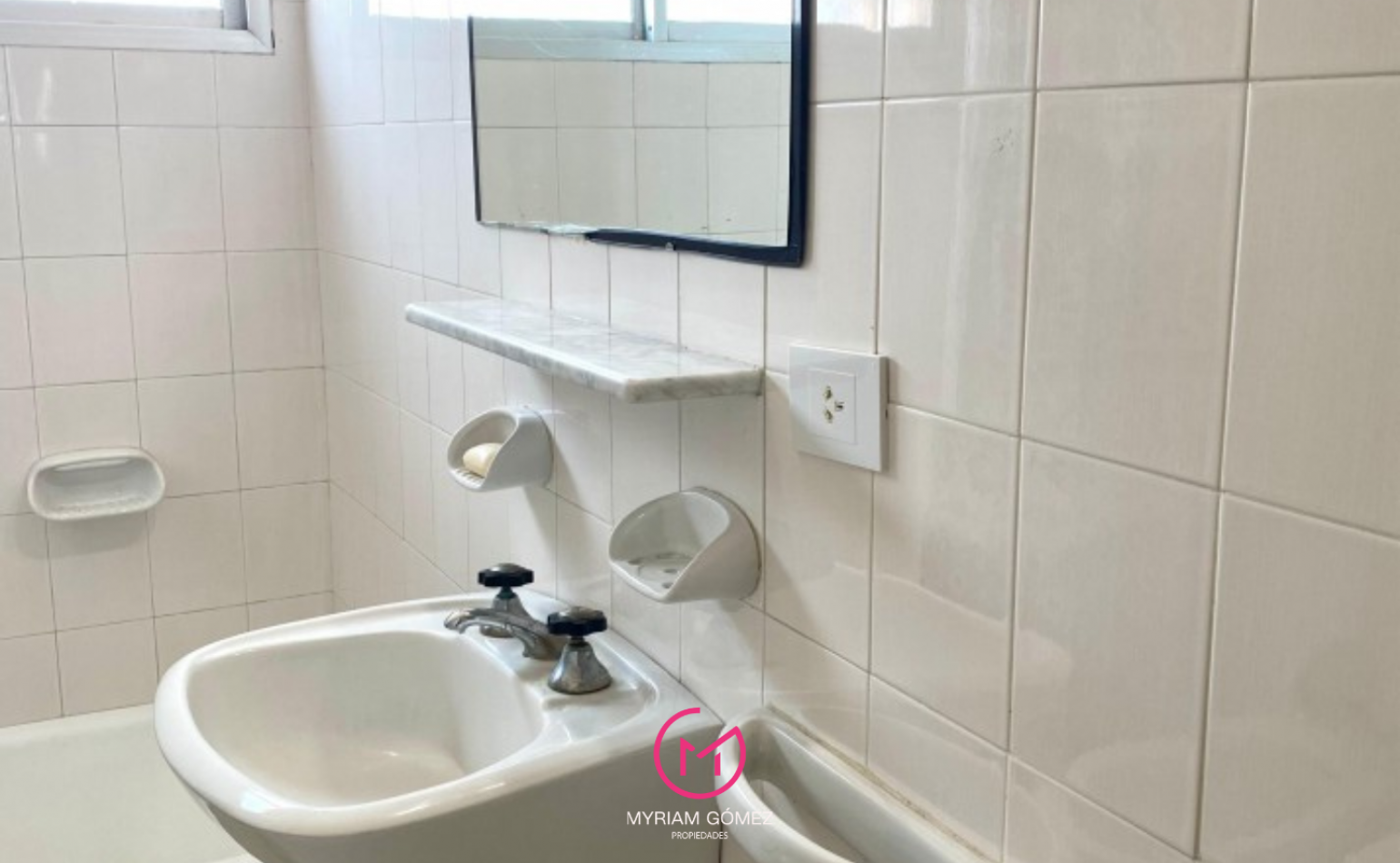 Departamento 2 Ambientes en pleno centro de Pinamar - Edificio Del Sol