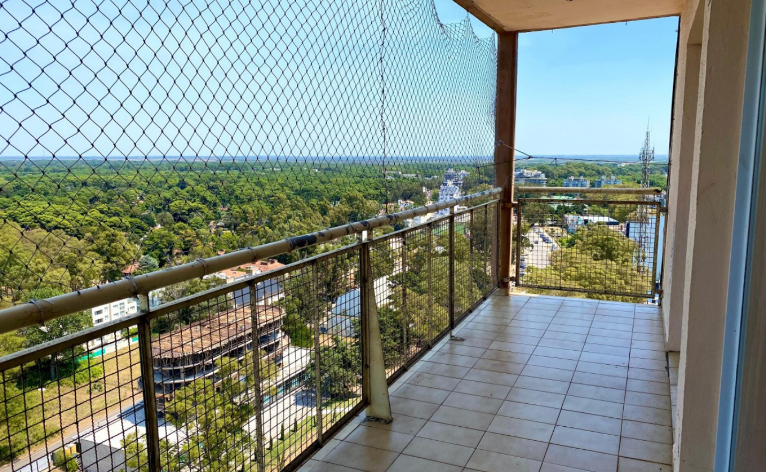 Departamento 2 Ambientes en pleno centro de Pinamar - Edificio Del Sol