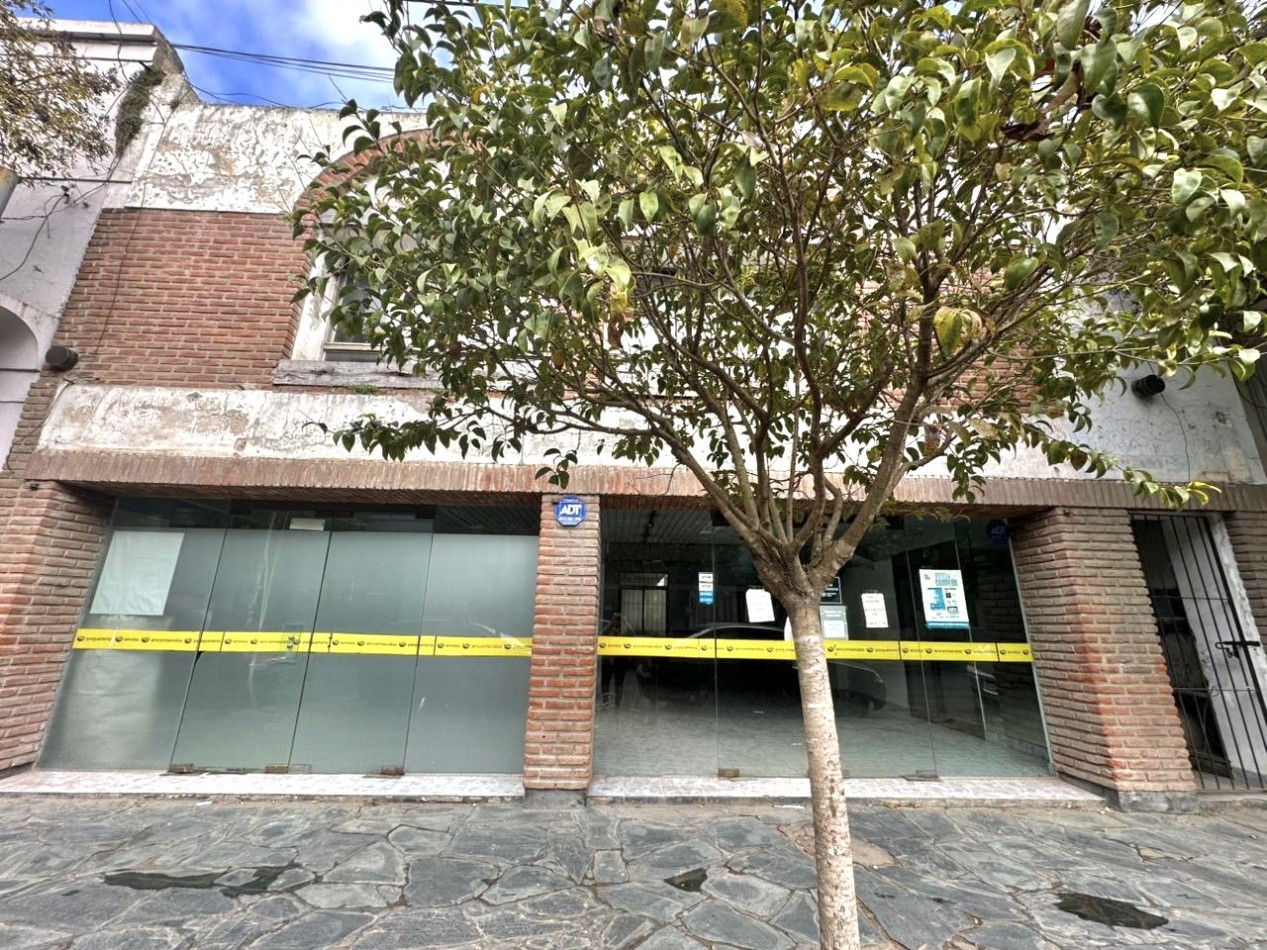 EXCELENTE LOCAL COMERCIAL EN VENTA - DOLORES