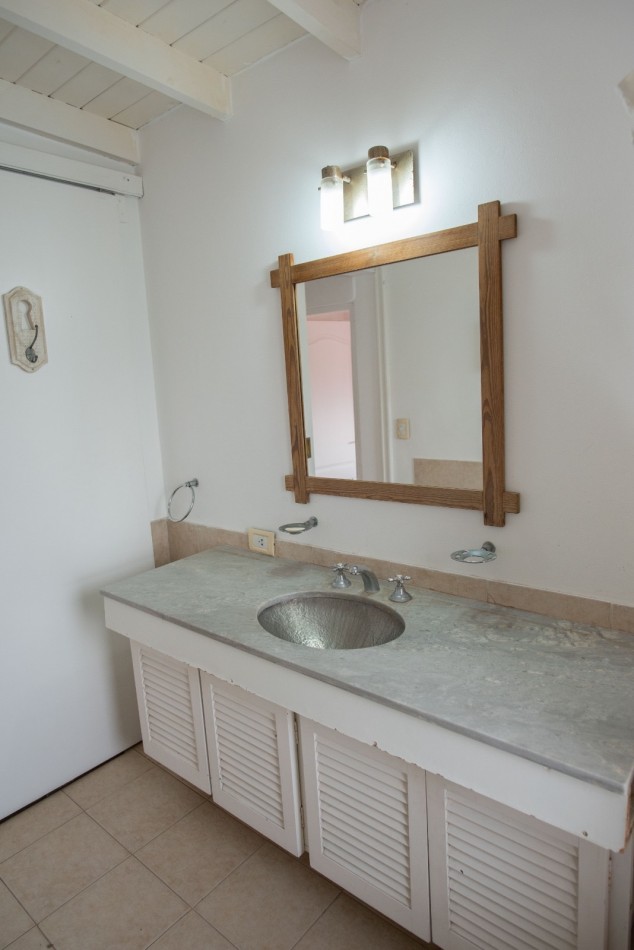 DEPARTAMENTO 4 AMBIENTES - ALQUILER DE VERANO - MAR DE OSTENDE - A METROS DEL MAR