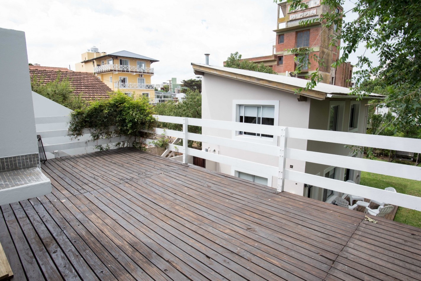 DEPARTAMENTO 4 AMBIENTES - ALQUILER DE VERANO - MAR DE OSTENDE - A METROS DEL MAR