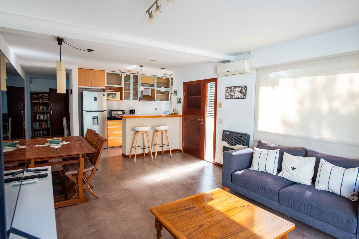 DEPARTAMENTO A 200 METROS DE LA PLAYA -MAR DE OSTENDE- PINAMAR - 3 AMB EN ALQUILER TEMPORAL