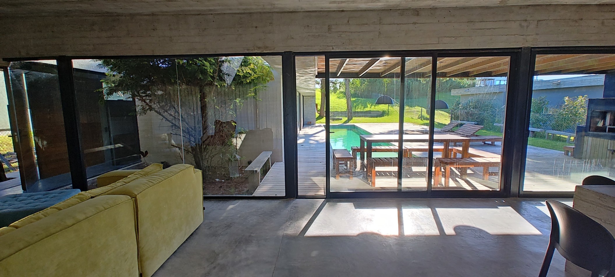 CASA EN COSTA ESMERALDA - RESIDENCIAL I 