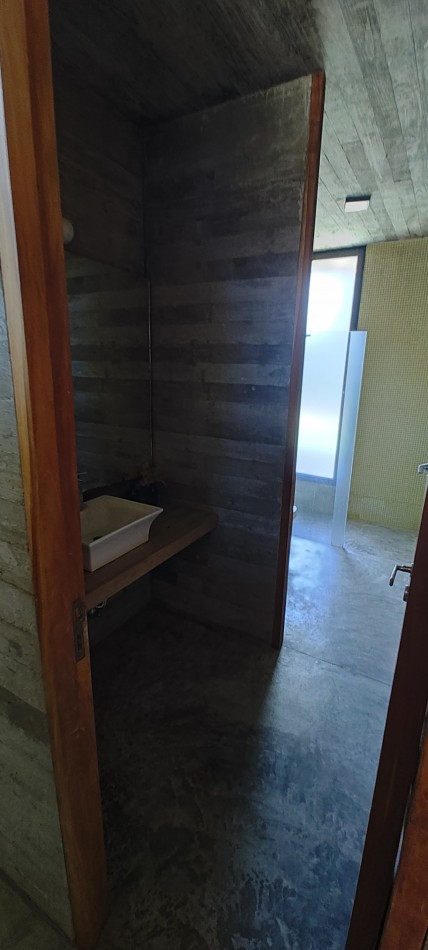 CASA EN COSTA ESMERALDA - RESIDENCIAL I 