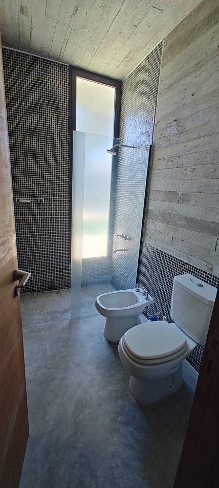 CASA EN COSTA ESMERALDA - RESIDENCIAL I 