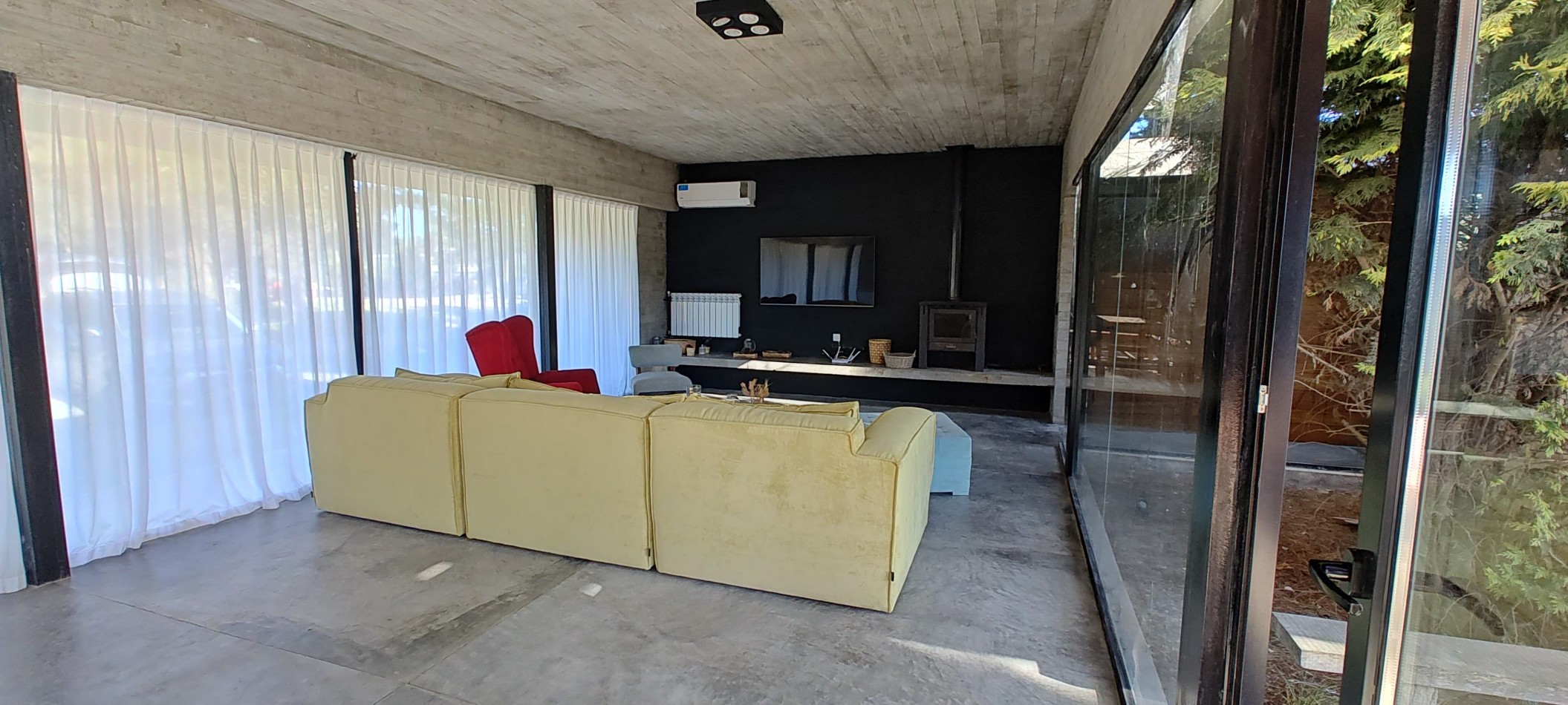 CASA EN COSTA ESMERALDA - RESIDENCIAL I 