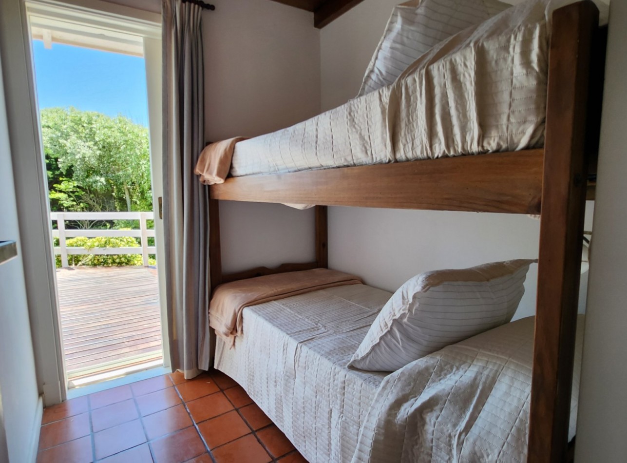 CASA EN PINAMAR NORTE - ALQUILER TEMPORAL - 100 METROS DEL MAR