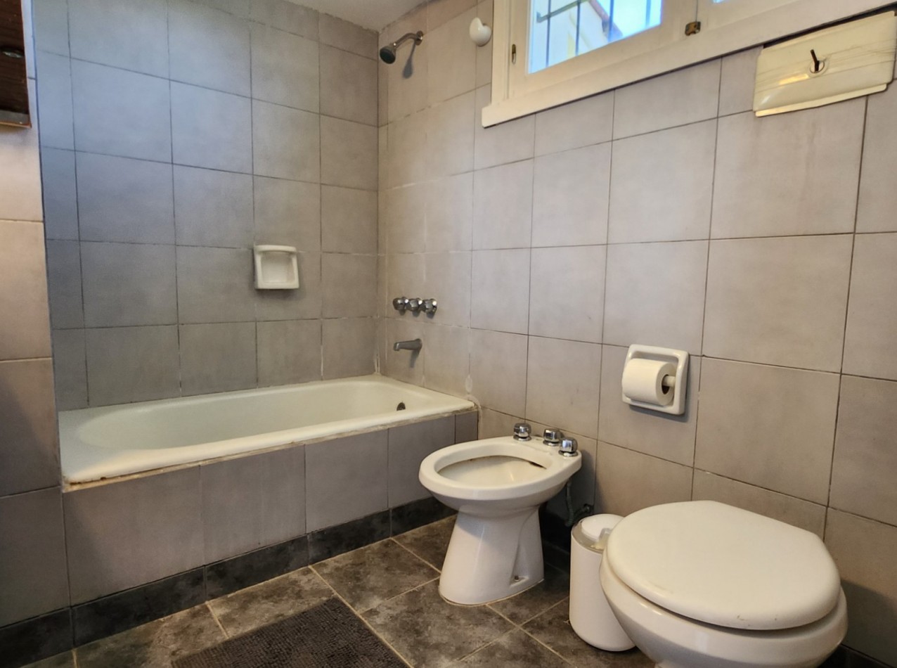 CASA EN PINAMAR NORTE - ALQUILER TEMPORAL - 100 METROS DEL MAR