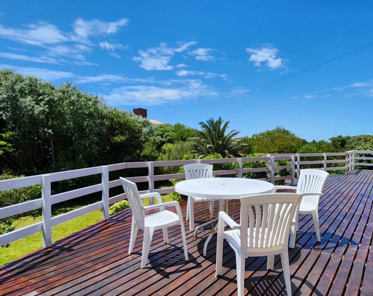 CASA EN PINAMAR NORTE - ALQUILER TEMPORAL - 100 METROS DEL MAR