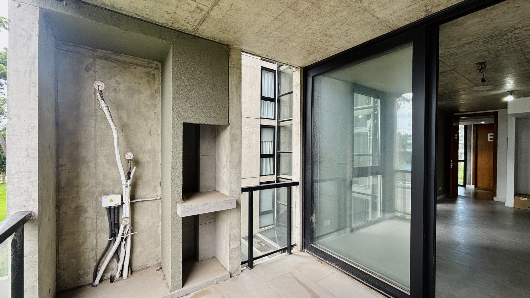 3 AMBIENTES - POSITIVE TOWER IV - PINAMAR HOLLYWOD 