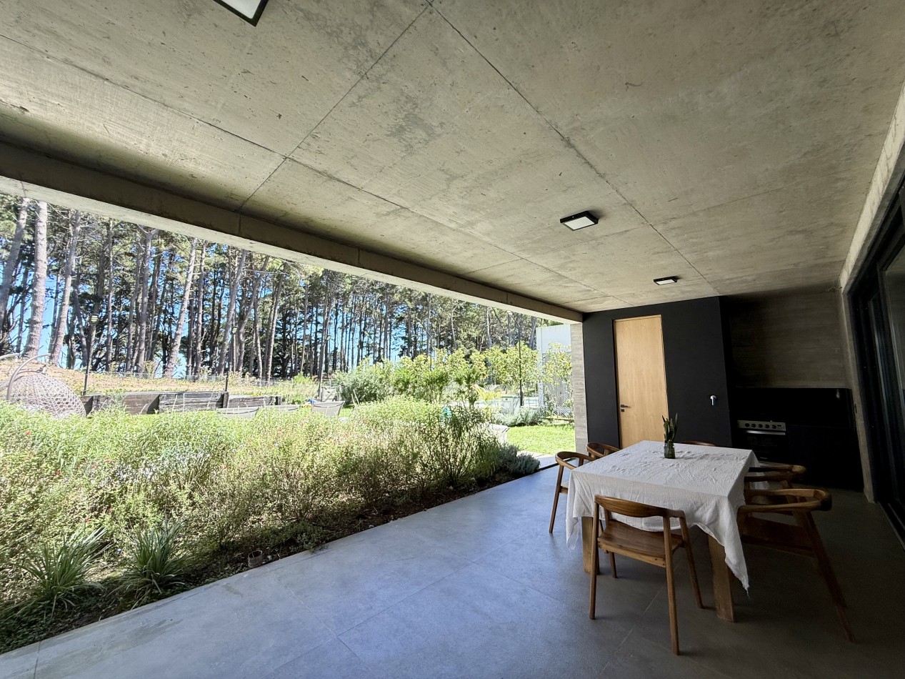 EXCLUSIVA CASA 4 AMBIENTES - BARRIO PIONEROS - PINAMAR 