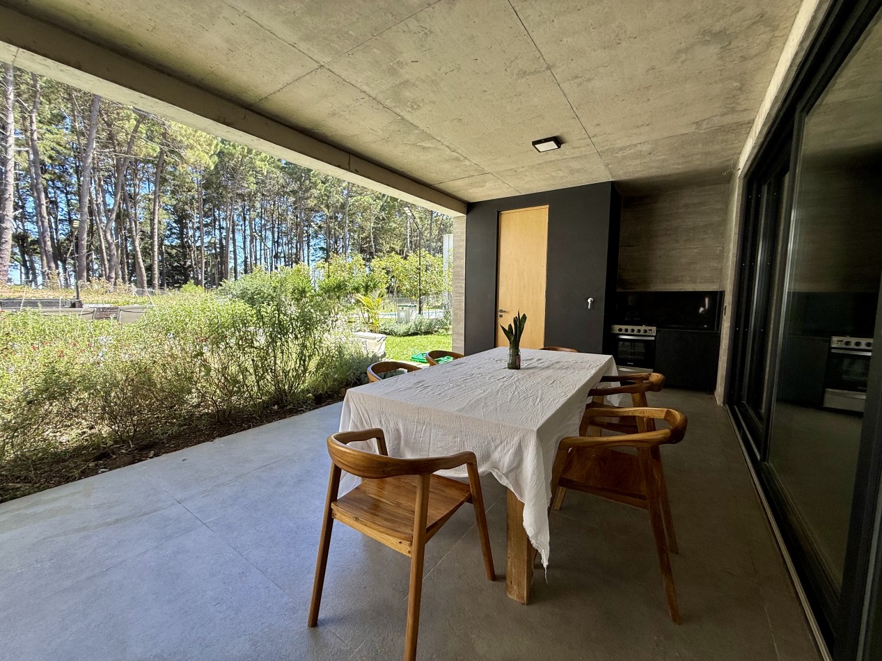 EXCLUSIVA CASA 4 AMBIENTES - BARRIO PIONEROS - PINAMAR 