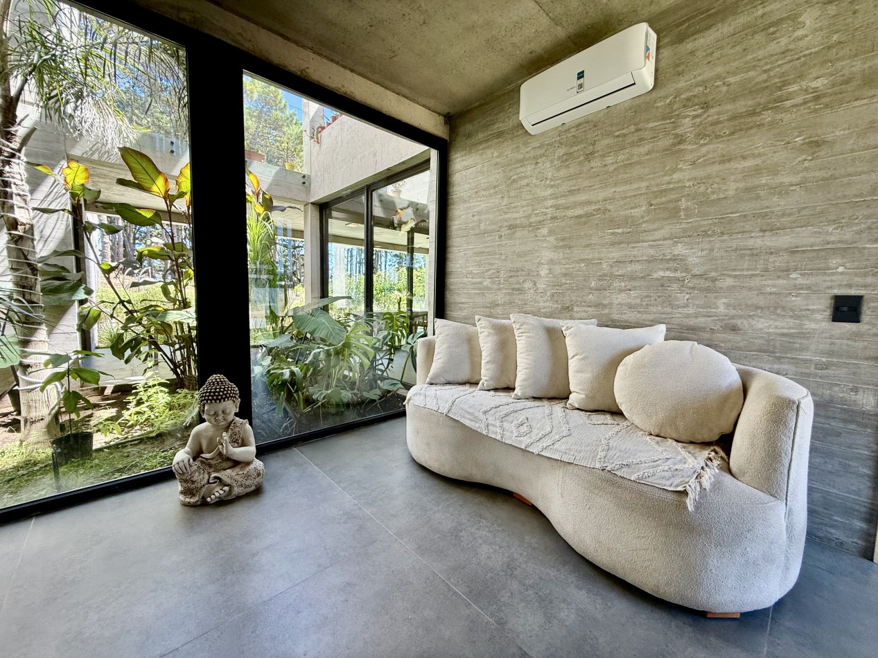 EXCLUSIVA CASA 4 AMBIENTES - BARRIO PIONEROS - PINAMAR 