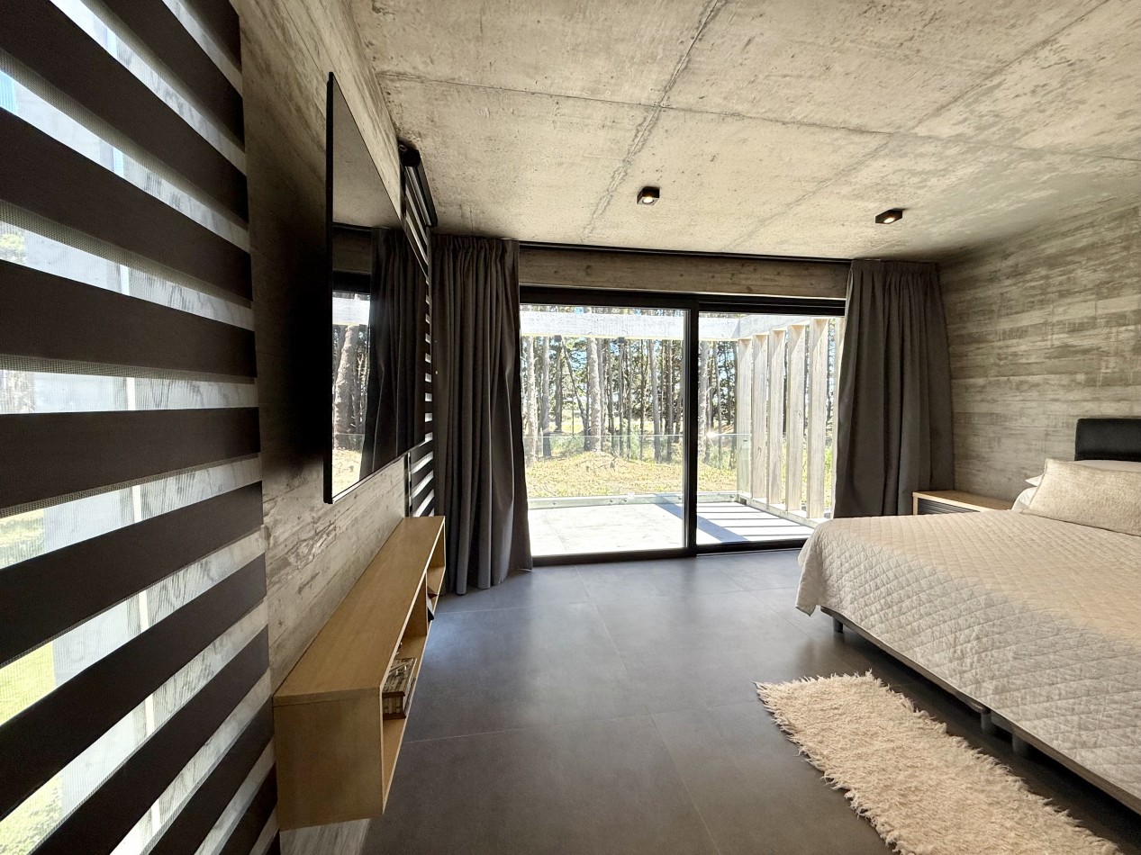 EXCLUSIVA CASA 4 AMBIENTES - BARRIO PIONEROS - PINAMAR 