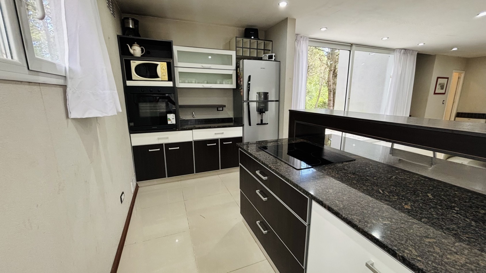 REAL OPORTUNIDAD - CASA EN CARILO - 4 AMBIENTES - EN VENTA 