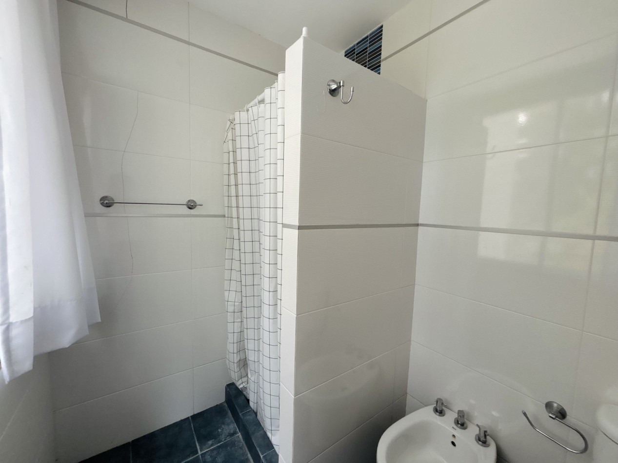 REAL OPORTUNIDAD - CASA EN CARILO - 4 AMBIENTES - EN VENTA 