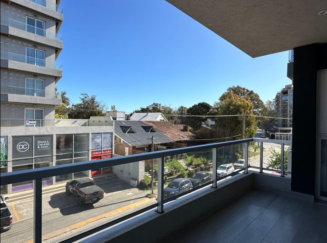 ALQUILER ANUAL 2 AMBIENTES - PINAMAR CENTRO 