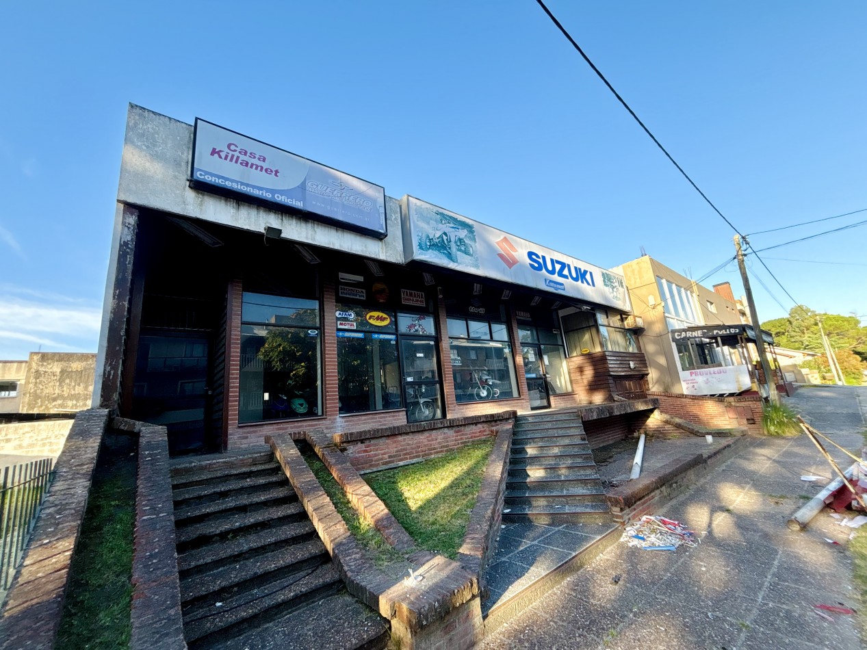 LOCAL COMERCIAL - CALLE CORVINA - EN VENTA