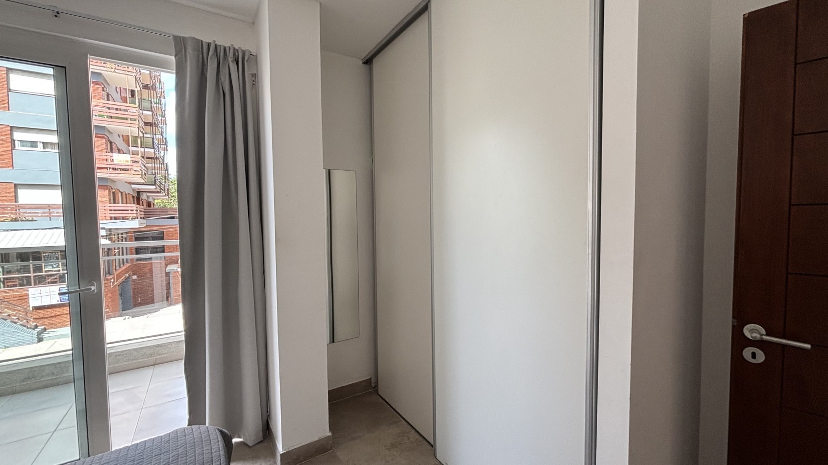 2 AMBIENTES - PINAMAR CENTRO - ALQUILER ANUAL 