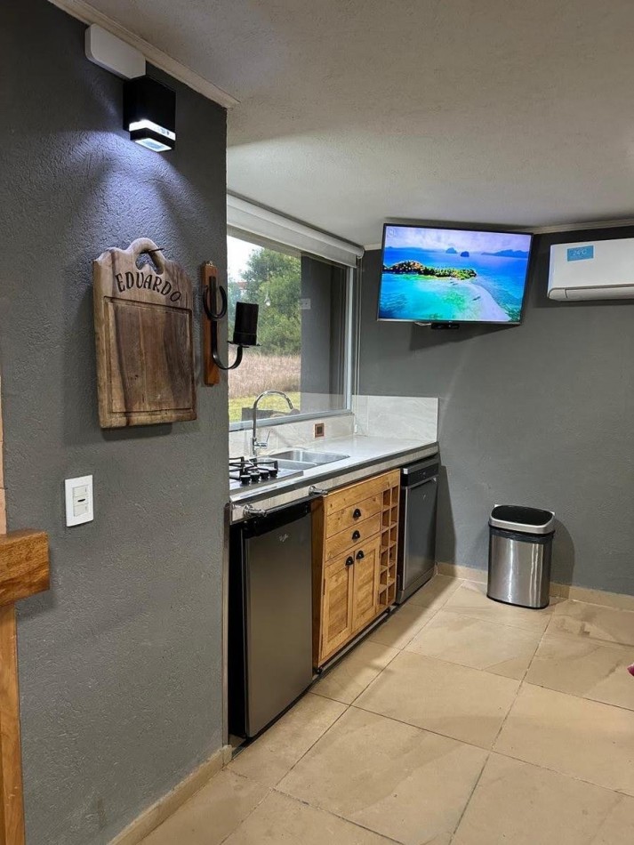 CASA EN COSTA ESMERALDA - 4 AMBIENTES - EN VENTA 