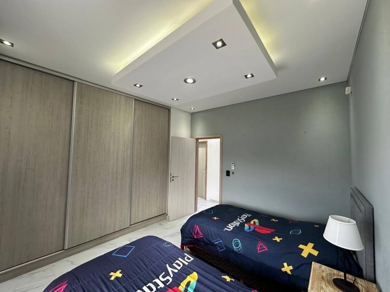 CASA EN COSTA ESMERALDA - 4 AMBIENTES - EN VENTA 