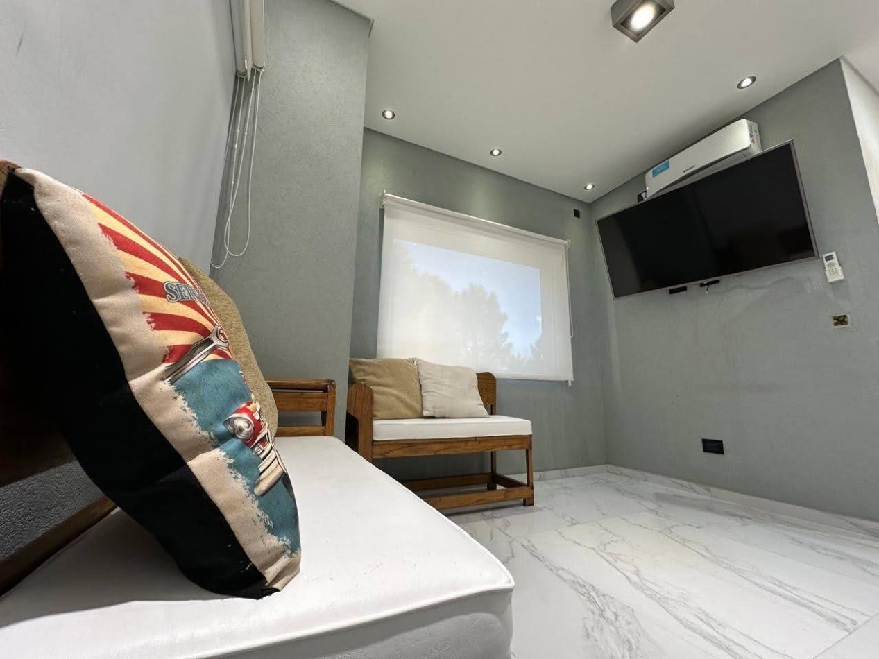 CASA EN COSTA ESMERALDA - 4 AMBIENTES - EN VENTA 