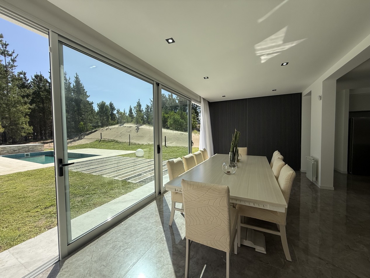 CASA 5 AMBIENTES - NORTHBEACH - EN VENTA 