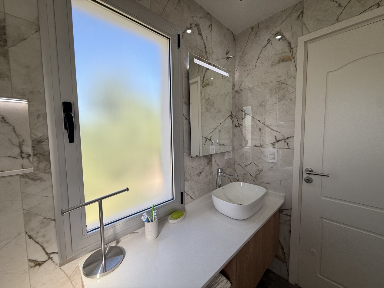 CASA 5 AMBIENTES - NORTHBEACH - EN VENTA 