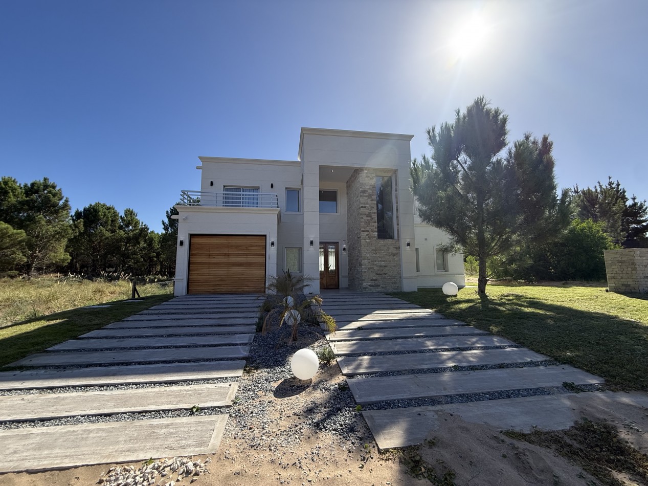 CASA 5 AMBIENTES - NORTHBEACH - EN VENTA 