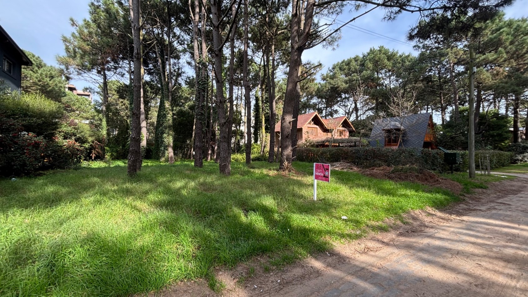 OPORTUNIDAD DE LOTE RESIDENCIAL MULTIFAMILIAR COMERCIAL ARTESANAL EN PINAMAR - FINANCIAZION Y PERMUTA