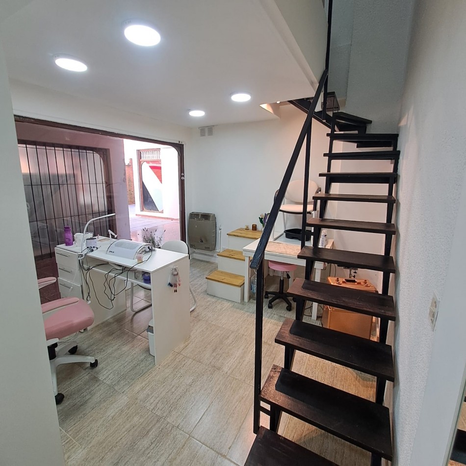 LOCAL CON RENTA ACTIVA - EN VENTA - PINAMAR CENTRO - EDIFICIO SAN SEBASTIAN 