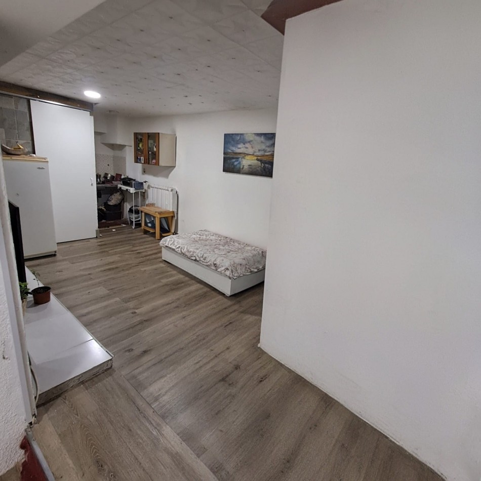 LOCAL CON RENTA ACTIVA - EN VENTA - PINAMAR CENTRO - EDIFICIO SAN SEBASTIAN 