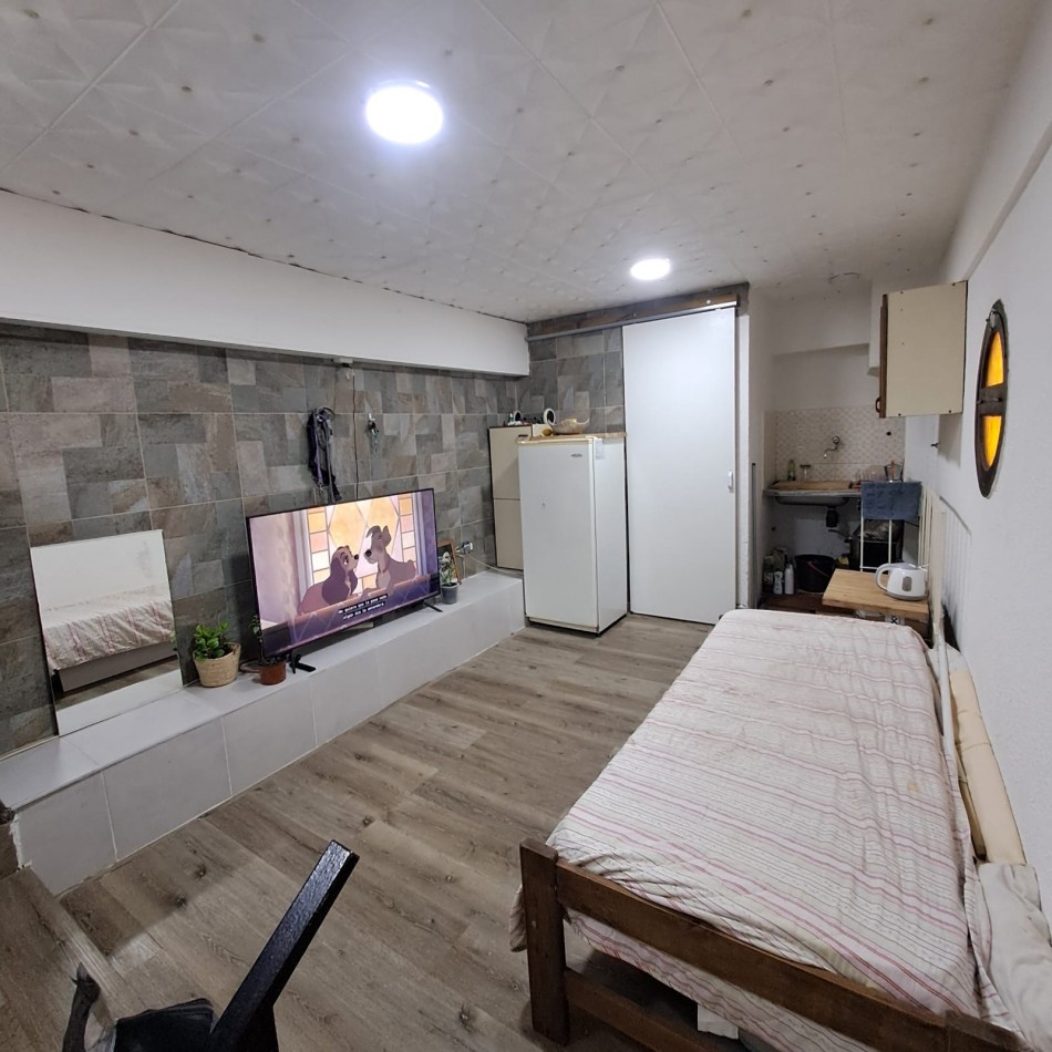 LOCAL CON RENTA ACTIVA - EN VENTA - PINAMAR CENTRO - EDIFICIO SAN SEBASTIAN 