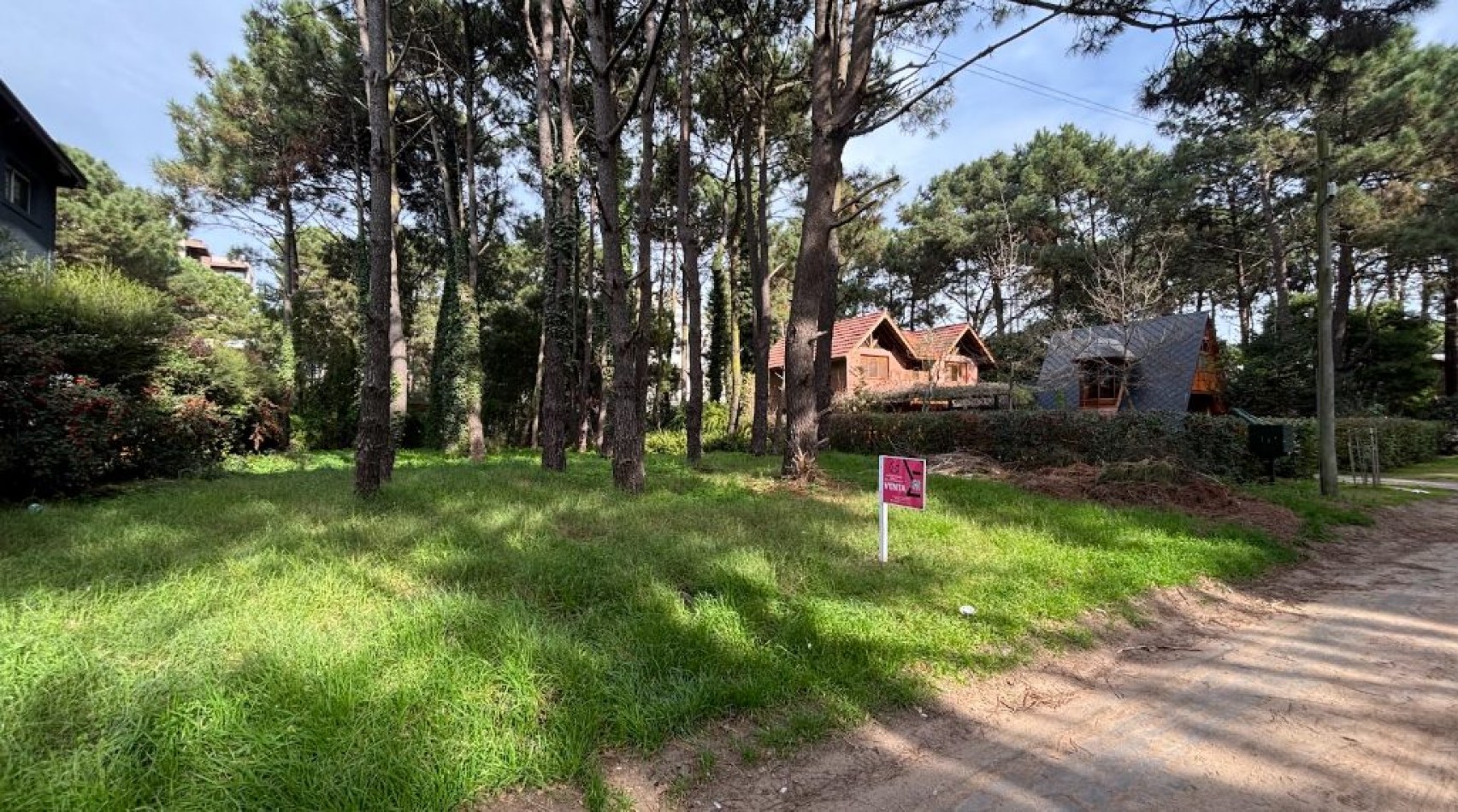 OPORTUNIDAD DE LOTE RESIDENCIAL MULTIFAMILIAR COMERCIAL ARTESANAL EN PINAMAR - FINANCIAZION Y PERMUTA