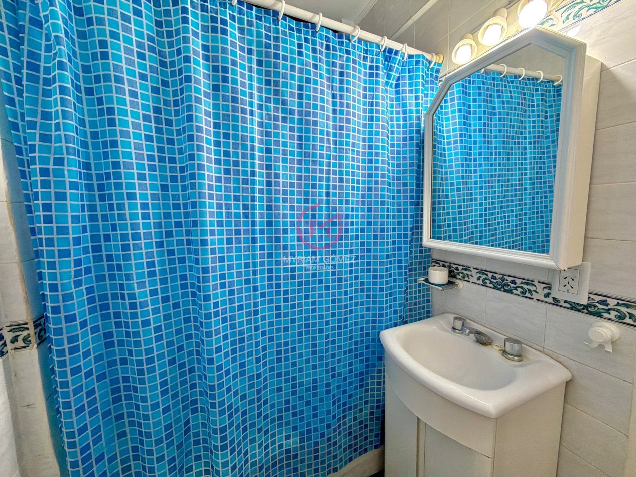 DUPLEX 3 AMBIENTES - CON GAS NATURAL Y COCHERA - PINAMAR CENTRO