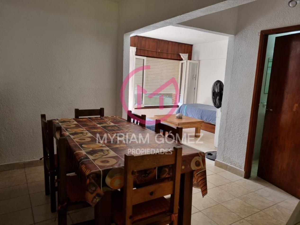 Alquiler Anual - Departamento de 2 Ambientes en Pleno Centro de Pinamar "Acapulco" 