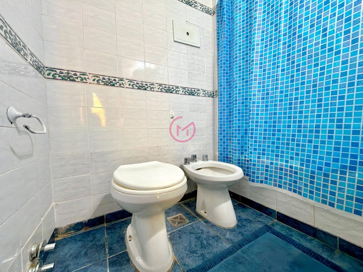 DUPLEX 3 AMBIENTES - CON GAS NATURAL Y COCHERA - PINAMAR CENTRO
