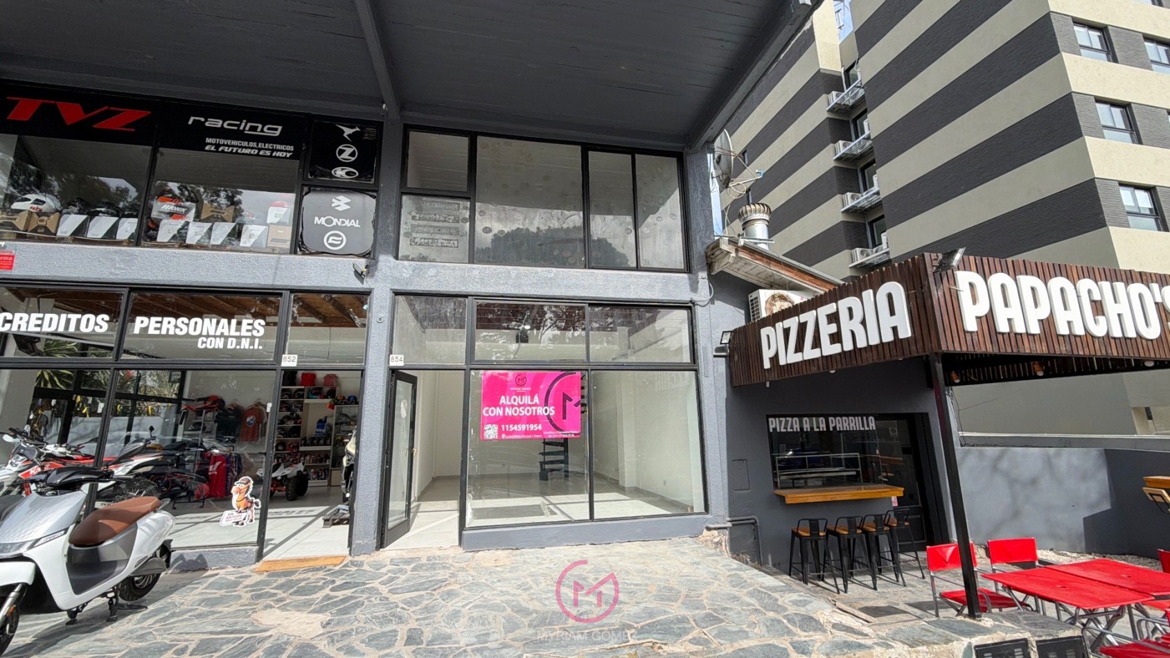 LOCAL COMERCIAL - AV. CONSTITUCION - PINAMAR 