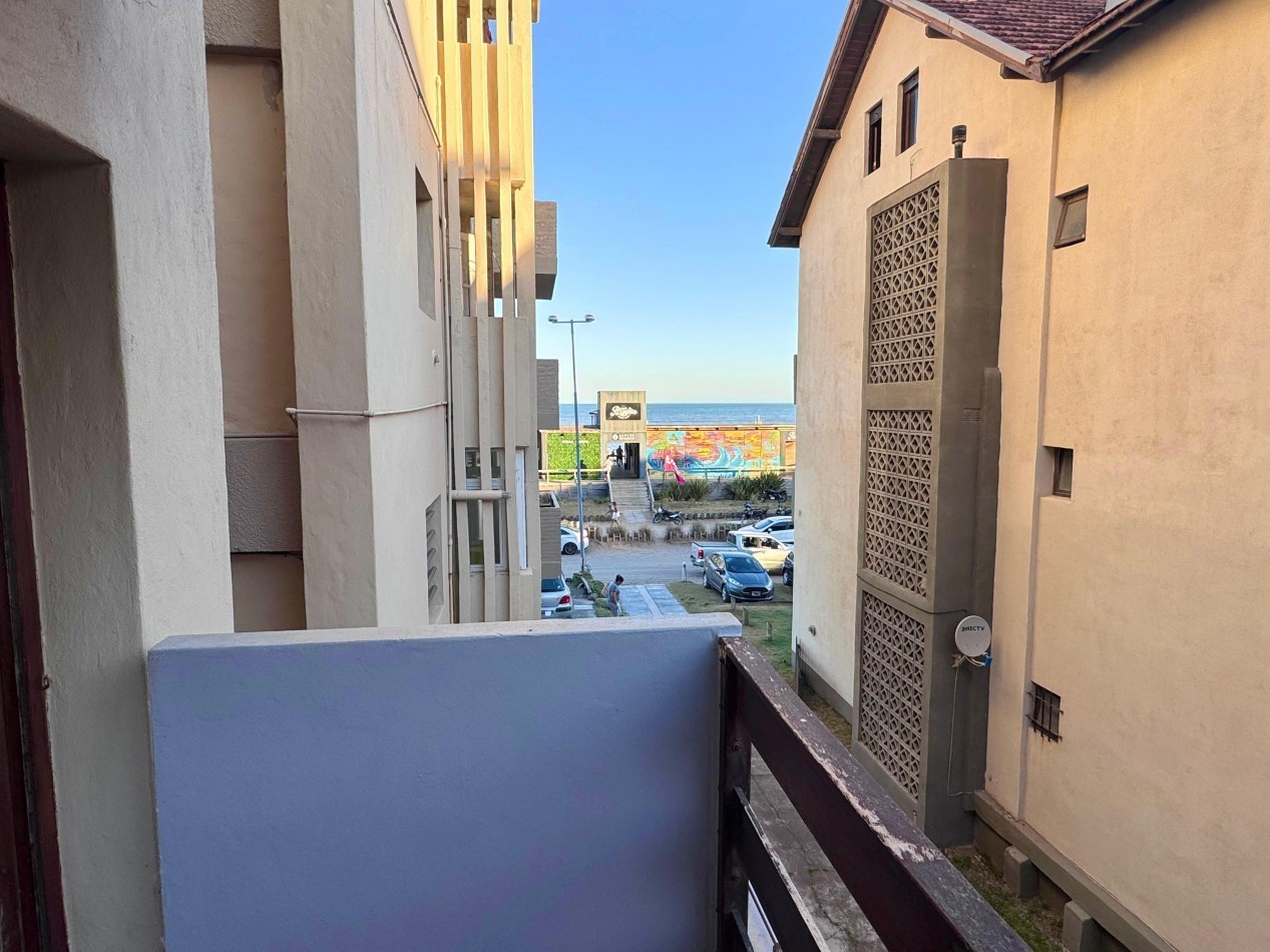DEPARTAMENTO  2 AMBIENTES FRENTE AL MAR - ALQUILER ANUAL - PINAMAR