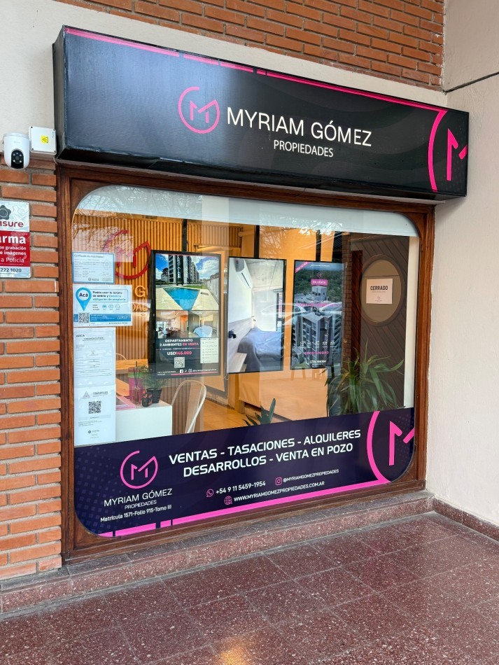 LOCAL CON VIVIENDA - PLENO CORAZON DE PINAMAR - PERMUTA POR VEHICULO O PROPIEDAD HASTA 50%