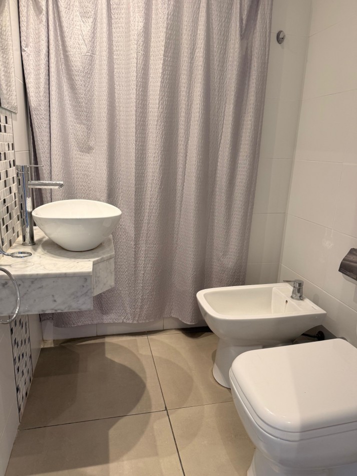 2 AMBIENTES CON COCHERA POSITIVE TOWER II
