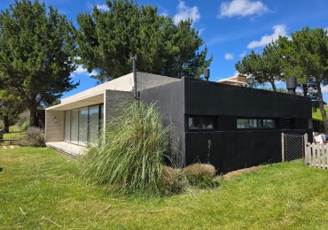 CASA EN COSTA ESMERALDA - RESIDENCIAL I 